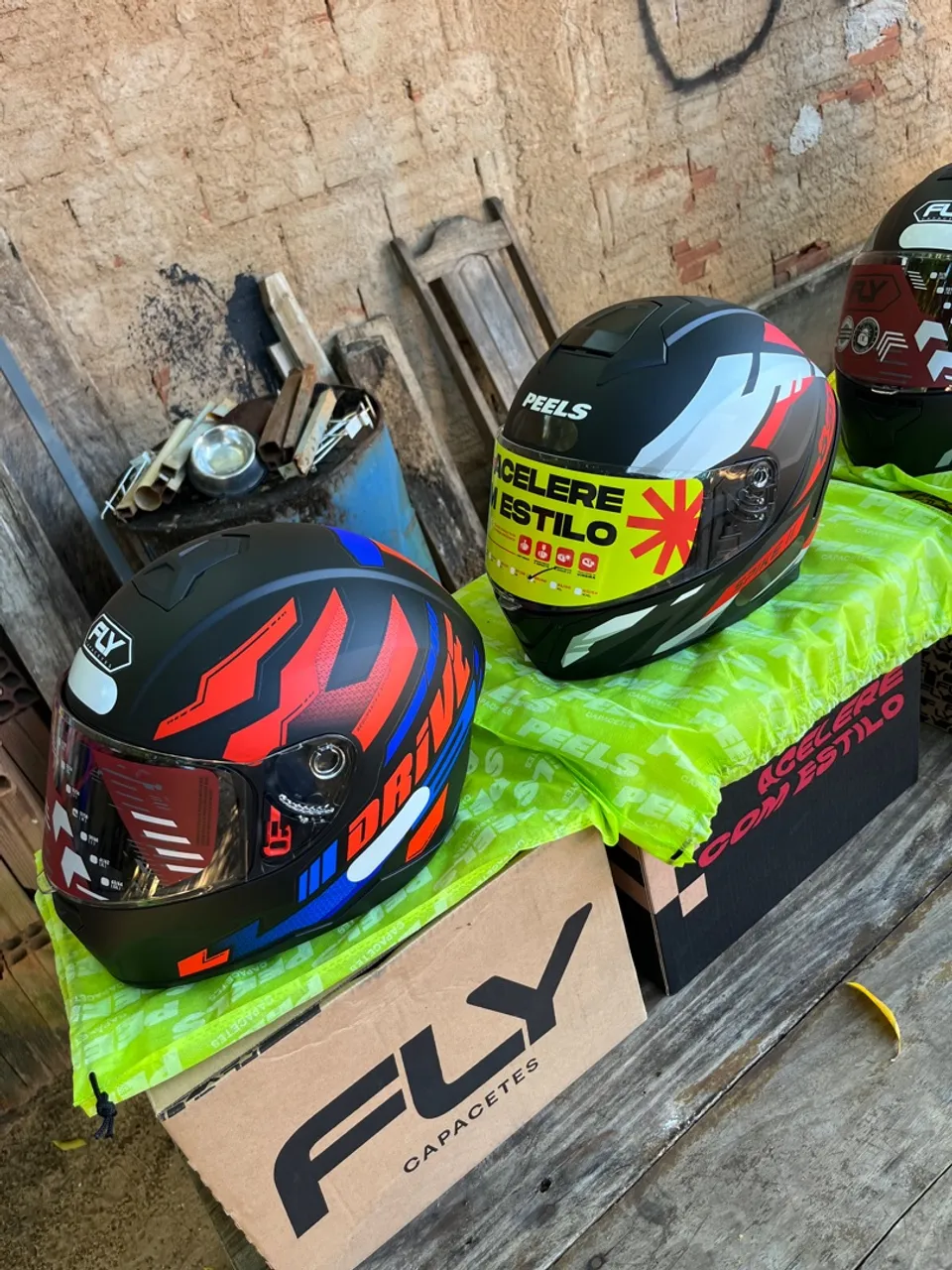Capacete fly