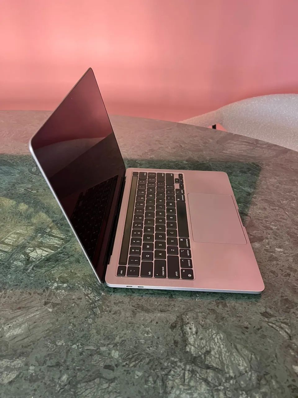 MacBook Pro 13-inch 2022 M1 256GB de SSD - Notebooks - Kobrasol