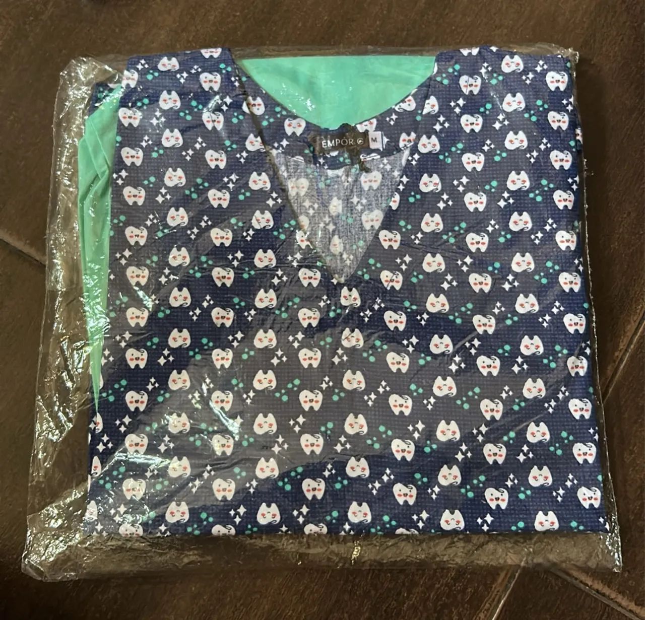 Pijamas cirúrgicos/scrubs/fardas para babá