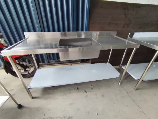 Pia de Inox 1,80m com Duplo Bojo e Prateleira Integrada