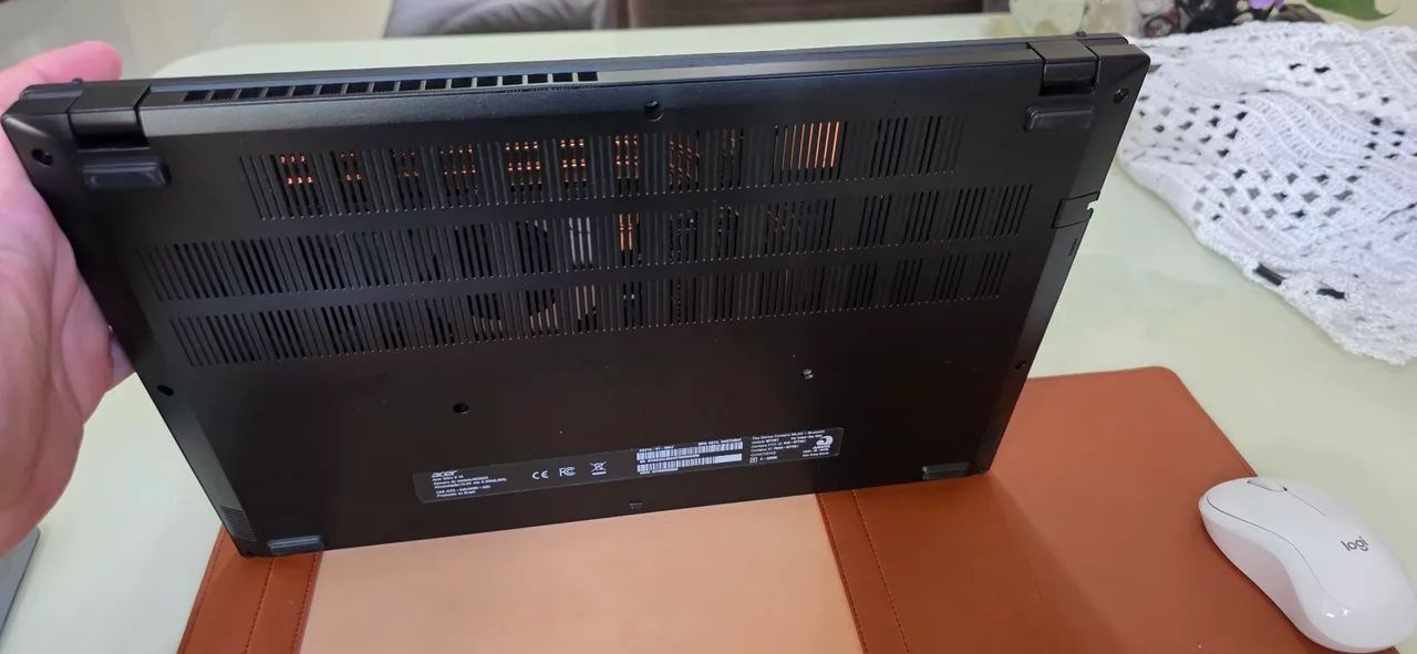 Acer Nitro V15 - Foto 4