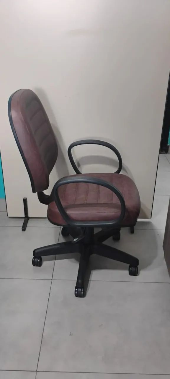 Cadeira Diretor - NOVA - Foto 3