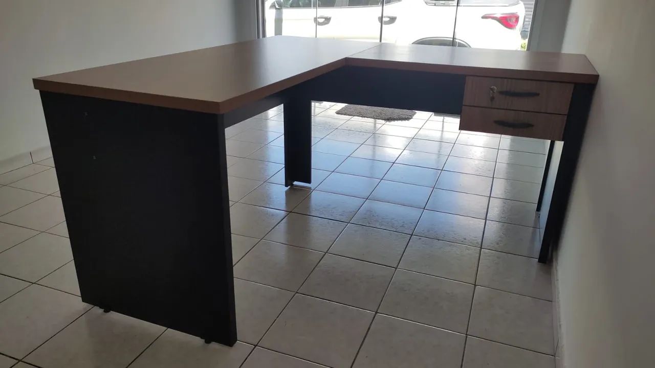 Mesas de Escritório L e outros de Fábrica  - Foto 3