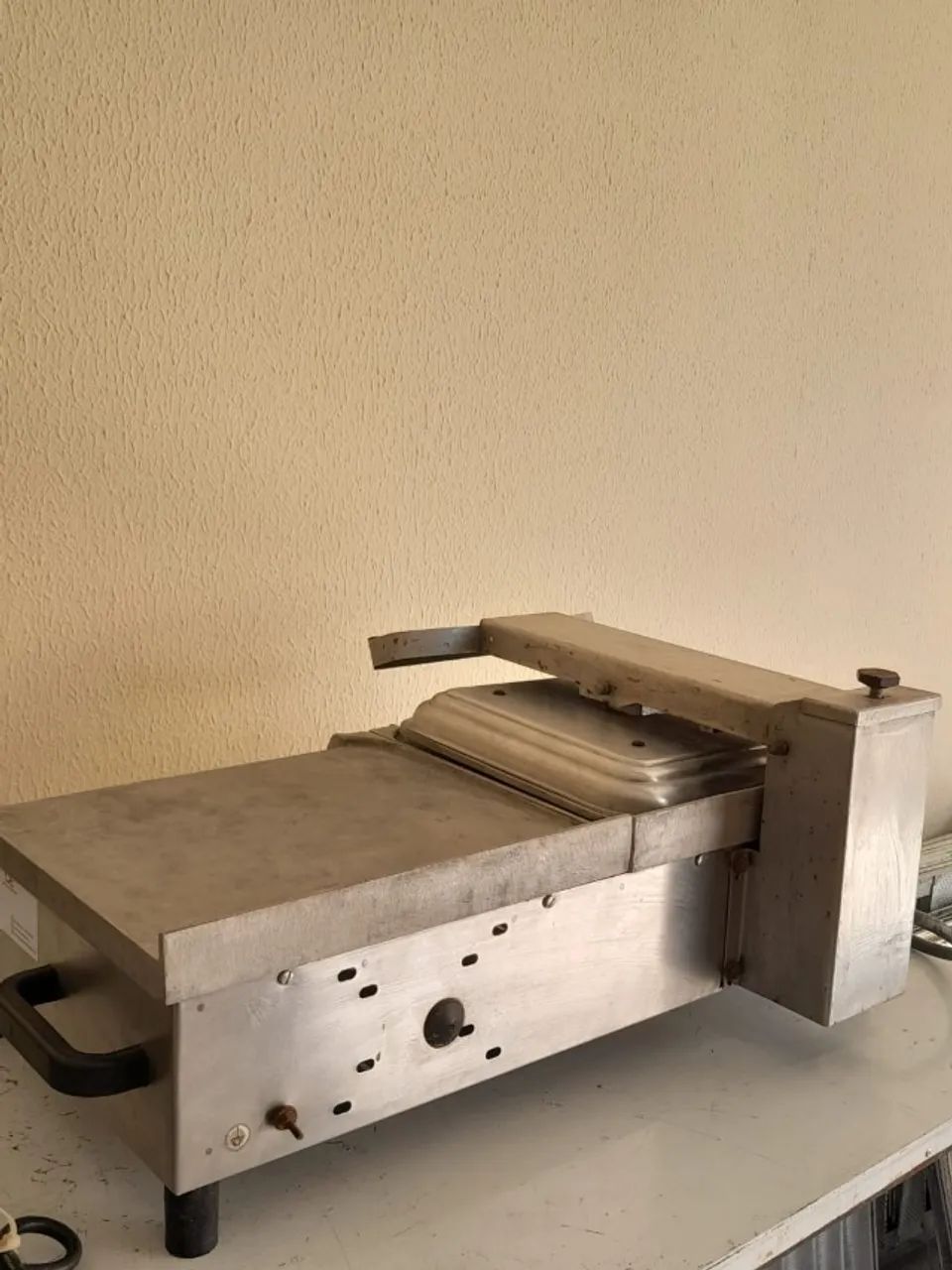 Sanduicheira Dupla Elétrica Croydon - Foto 4