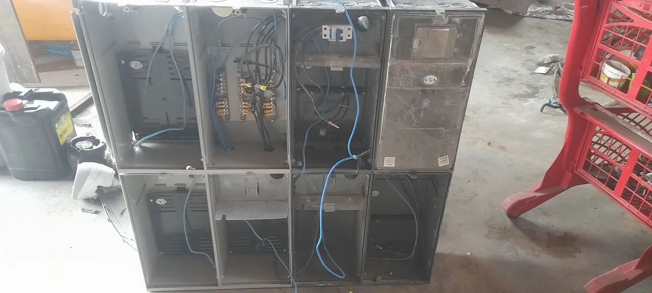 Quadro de luz para 6 medidores - Foto 2