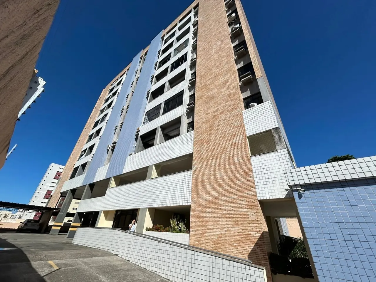APARTAMENTO para alugar na cidade de FORTALEZA-CE
