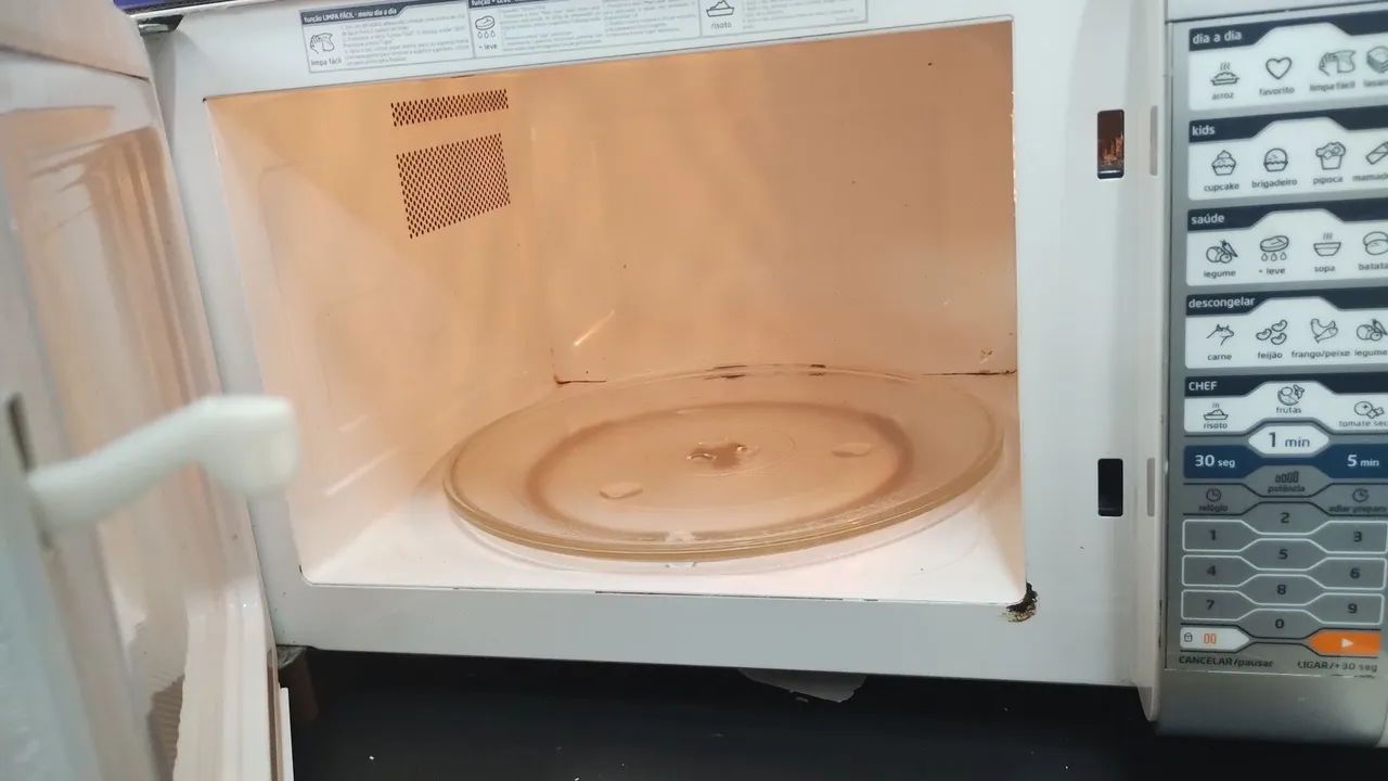 Micro-ondas Midea 20 Litros - Novo - Foto 4