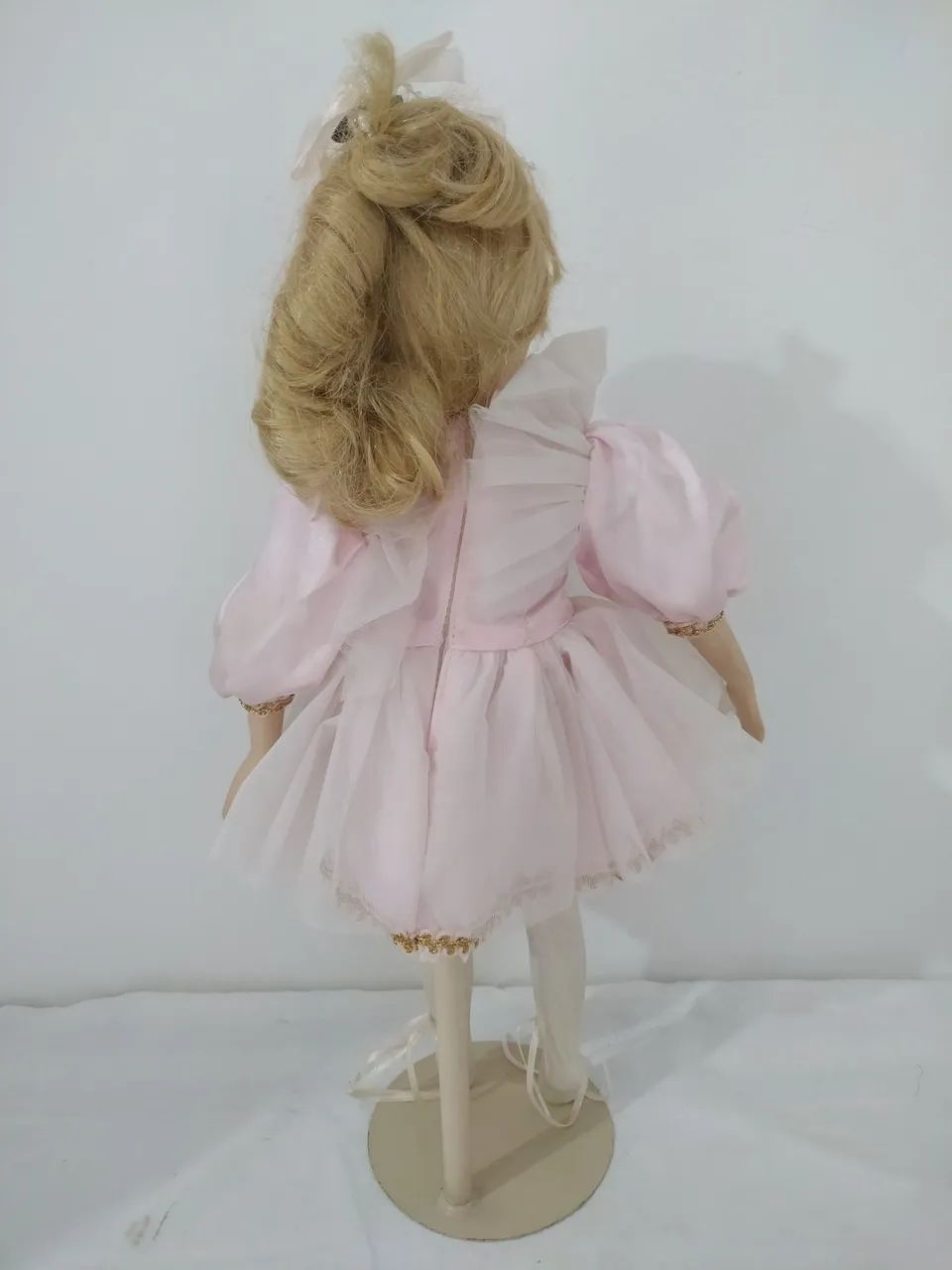 Boneca de porcelana bailarina colecionável - Foto 3
