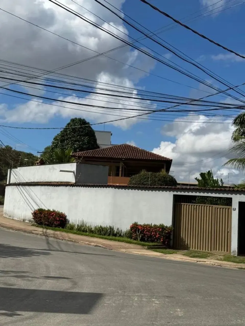 Casa para Venda em Colatina, Santa Helena, 5 dormitórios, 1 suíte, 3 banheiros, 8 vagas