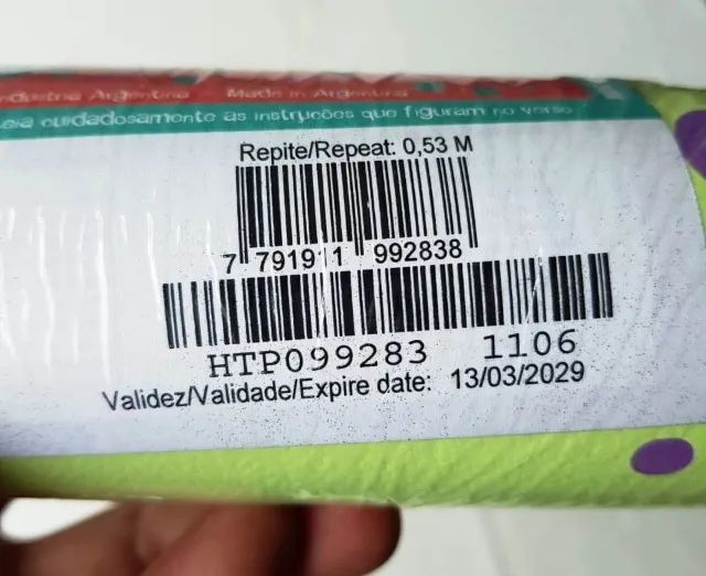 Papel de Parede Linha Infantil - Muresco - 5m² - Verde Claro com Bolinhas - Rolo Lacrado - Foto 3