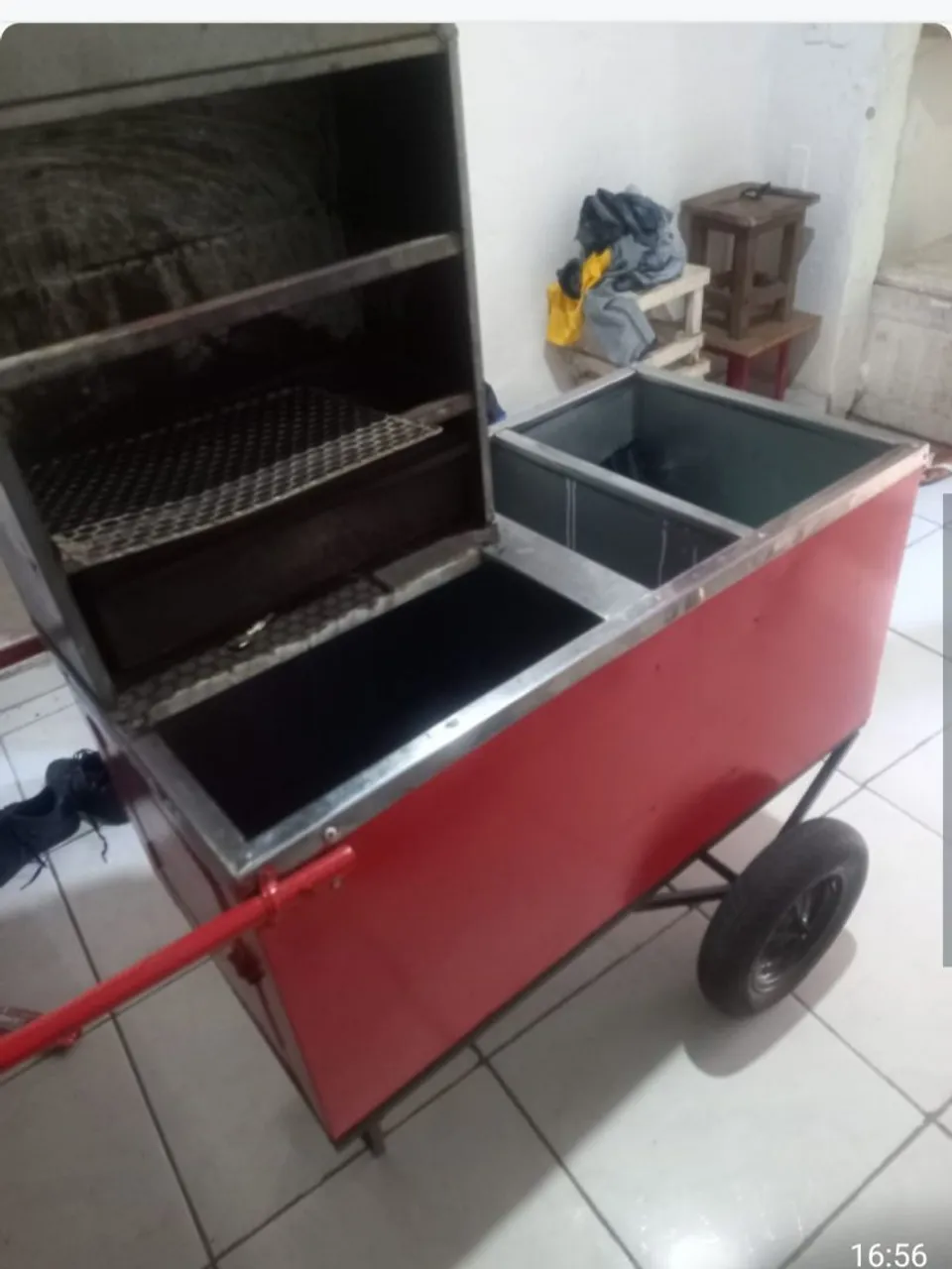 Carrinho de Churrasco e Lanches