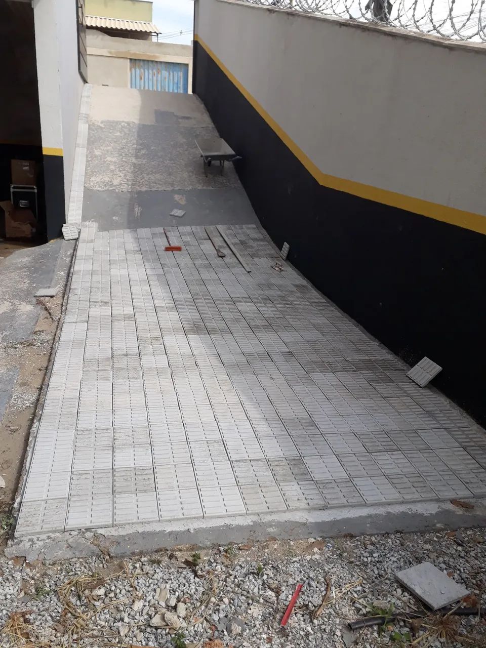 Colocão de ladrilhos 