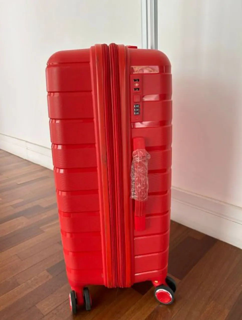 Mala de viagem vermelha com rodinhas 23kg  - Foto 2