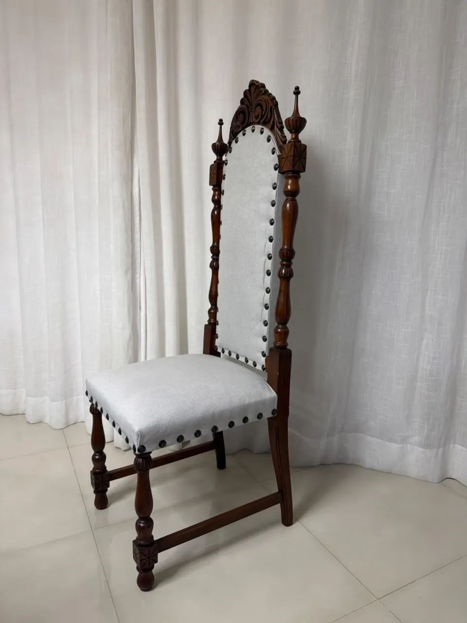 8 Cadeiras de jantar de madeira legitima  - Foto 2