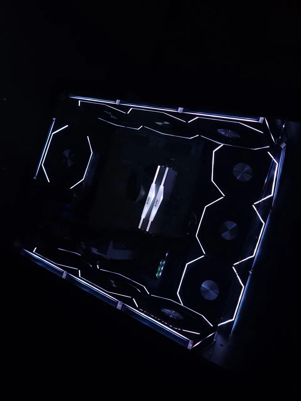 Pc gamer completo Ryzen 5500 + 16gb de ram e Rtx 5060 8bg - Foto 4