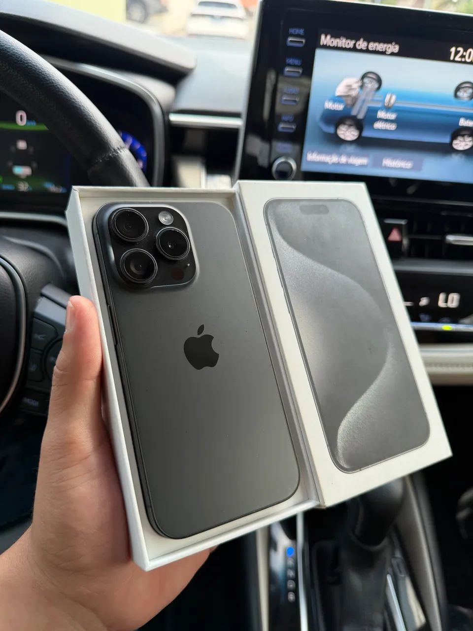 iPhone 15 pro 128 GB com caixa impecável ! Aceito trocas e cartão em até 18x - Foto 2