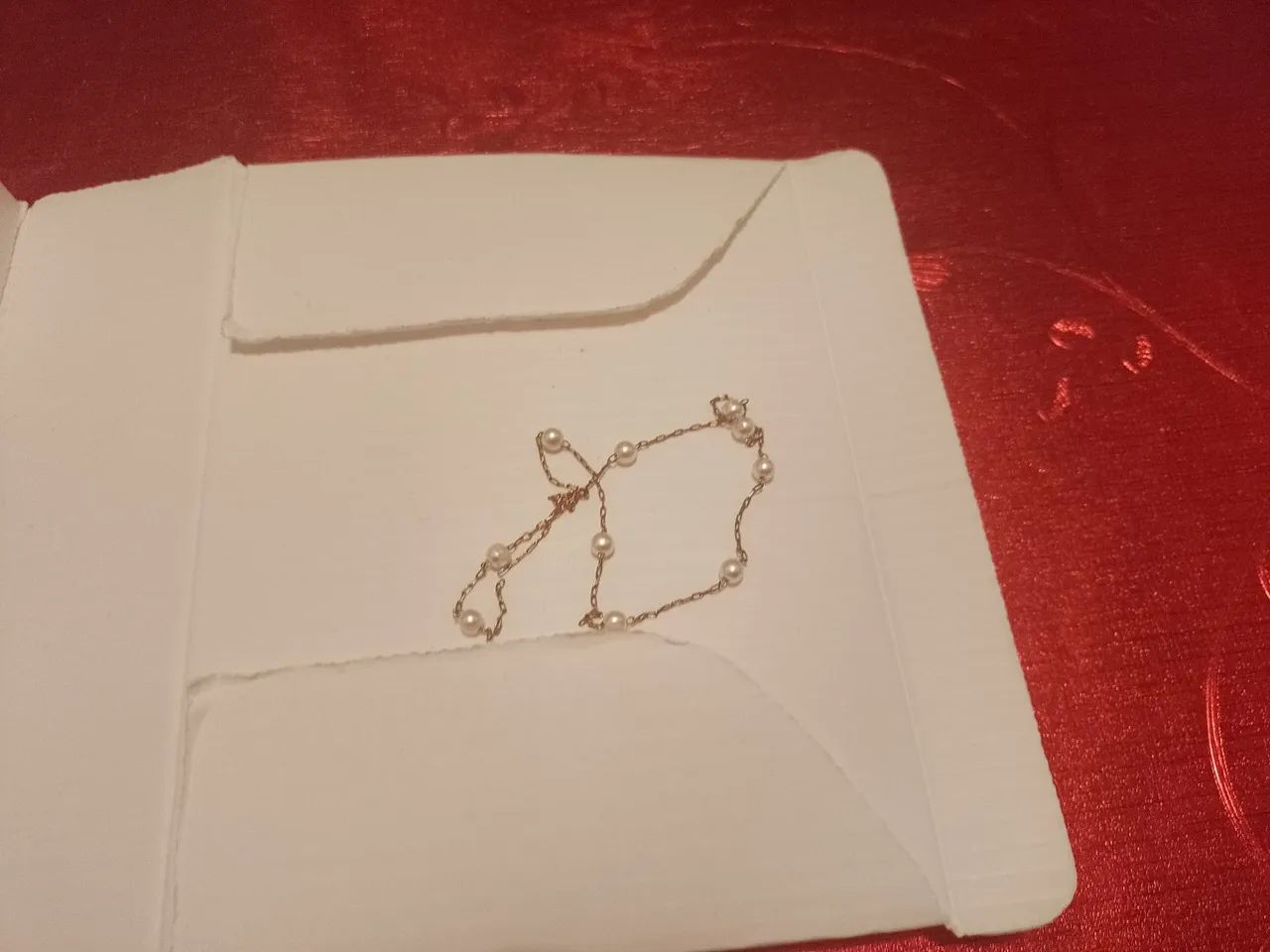 1 pulseira de pérolas sem fechinho pra fechar - Foto 2
