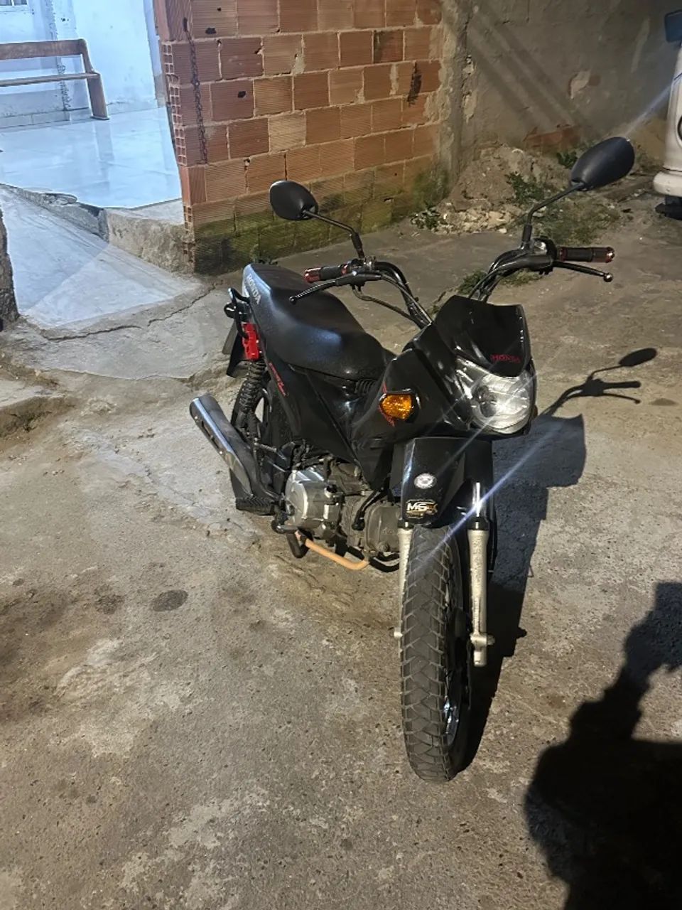 Pop 110cc  2021 preta TODA EM DIA E DOCUMENTADA SÓ TRANSFERIR  - Foto 3
