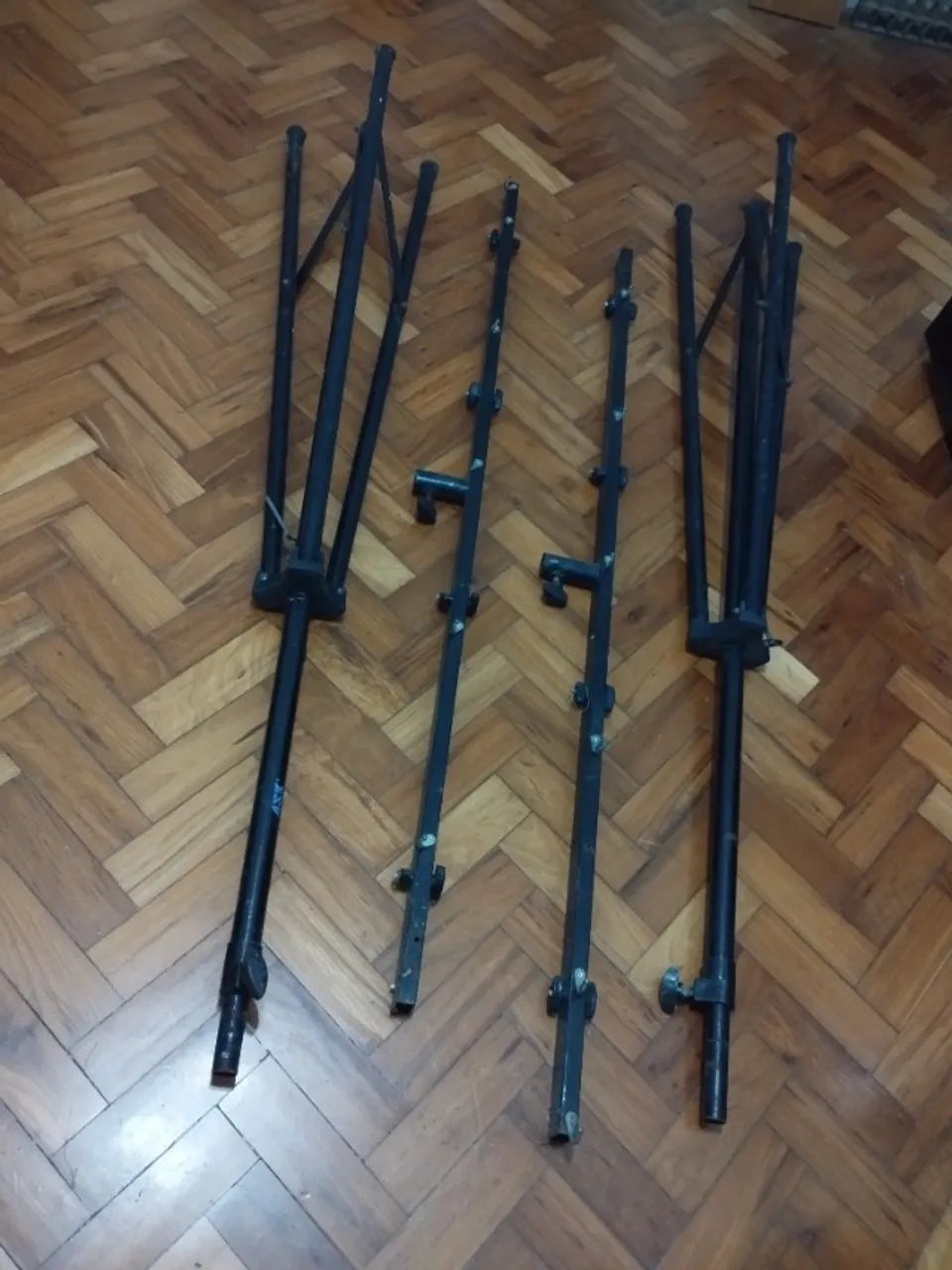 Pedestais de iluminação ASK bem novos - Foto 2