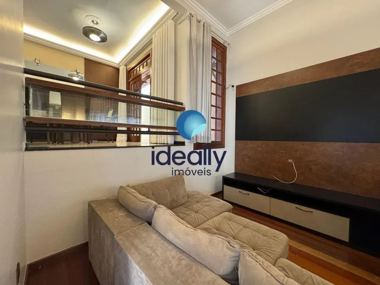 CASA | 5 QUARTOS | 1 SUÍTE MASTER COM HIDROMASSAGEM | 4 VAGAS | ÁREA GOURMET COM PISCINA E - Foto 4