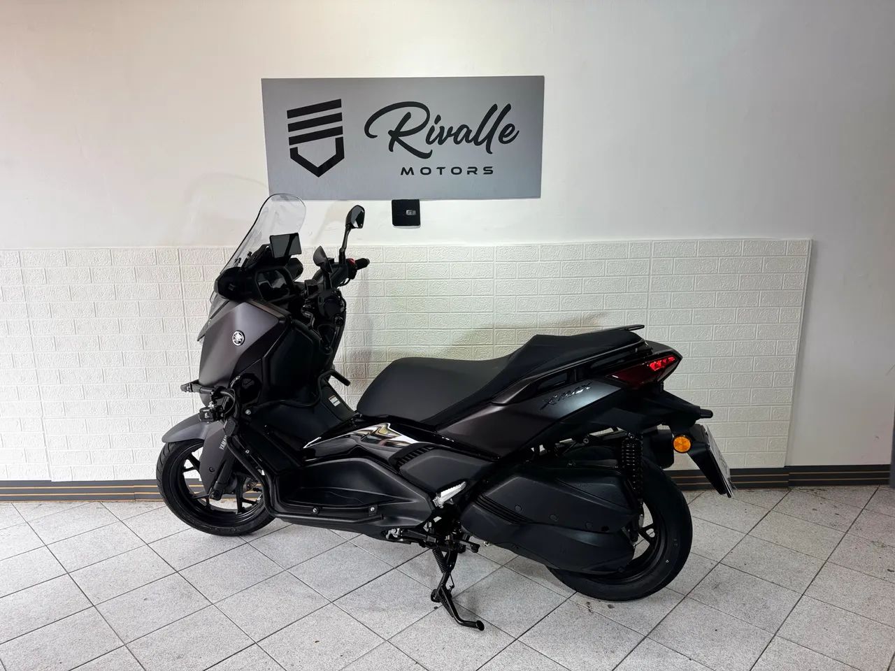 YAMAHA XMAX 300 CONNECTED  - Foto 4