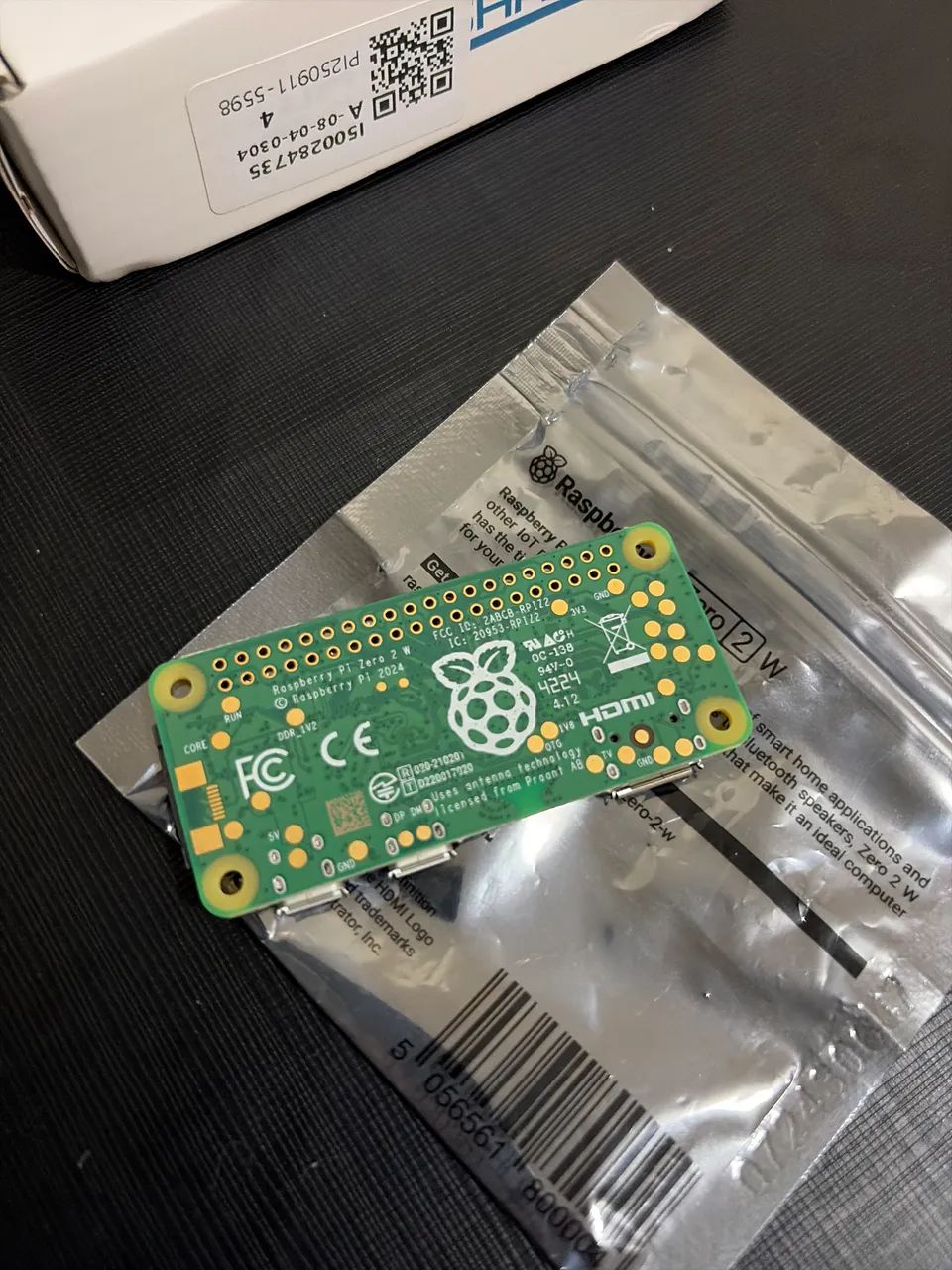 Combo Raspberry Pi Zero 2W + Waveshare 2.13 inch e-paper - Foto 5