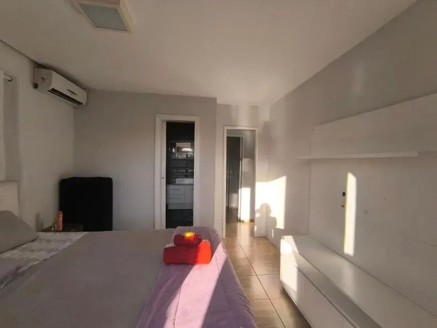 Casa de 4 dormitórios à venda no Centro - Foto 2