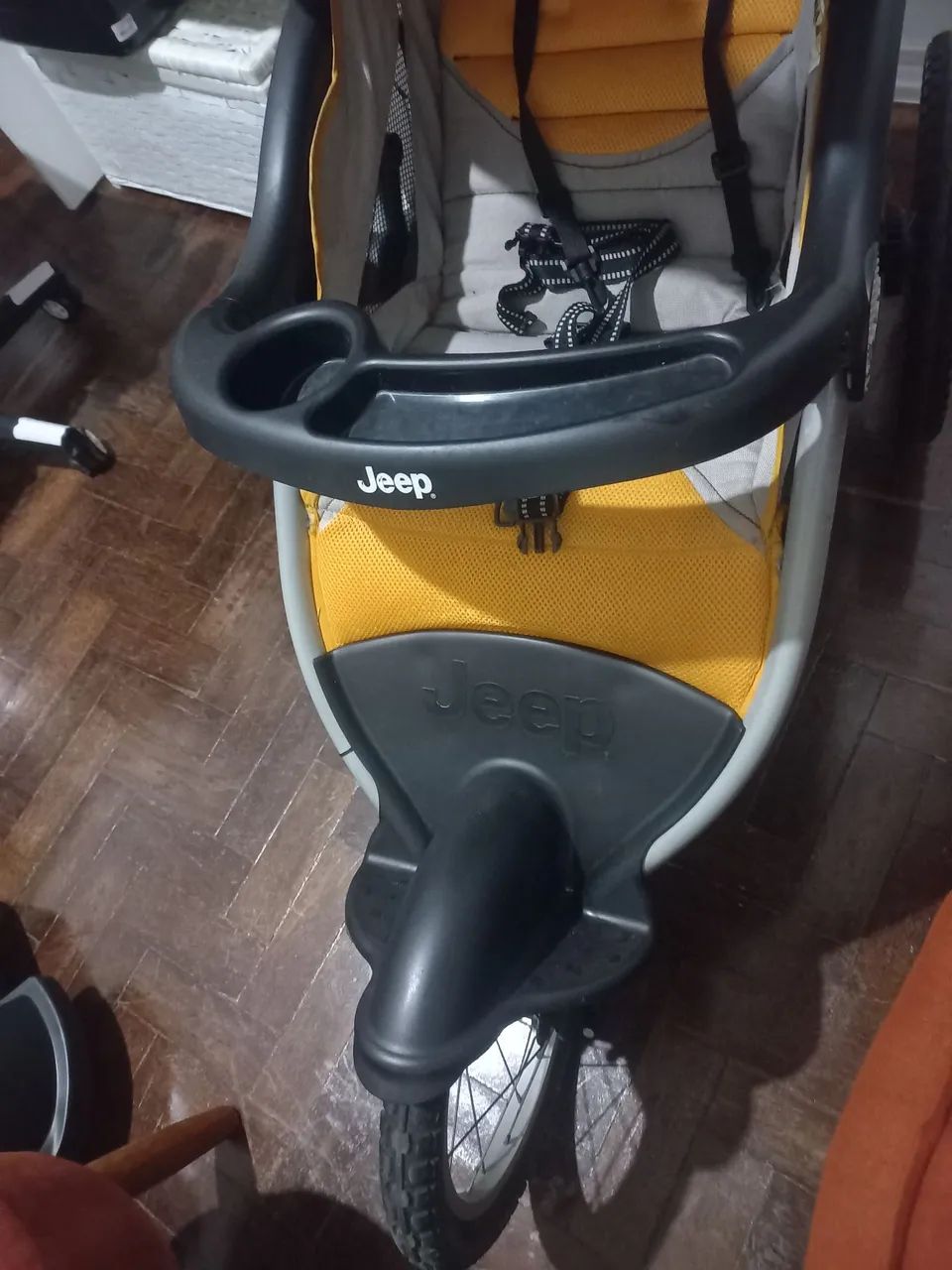 CARRINHO DE BEBÊ JEEP - LINDO E BEM CONSERVADO - Foto 5