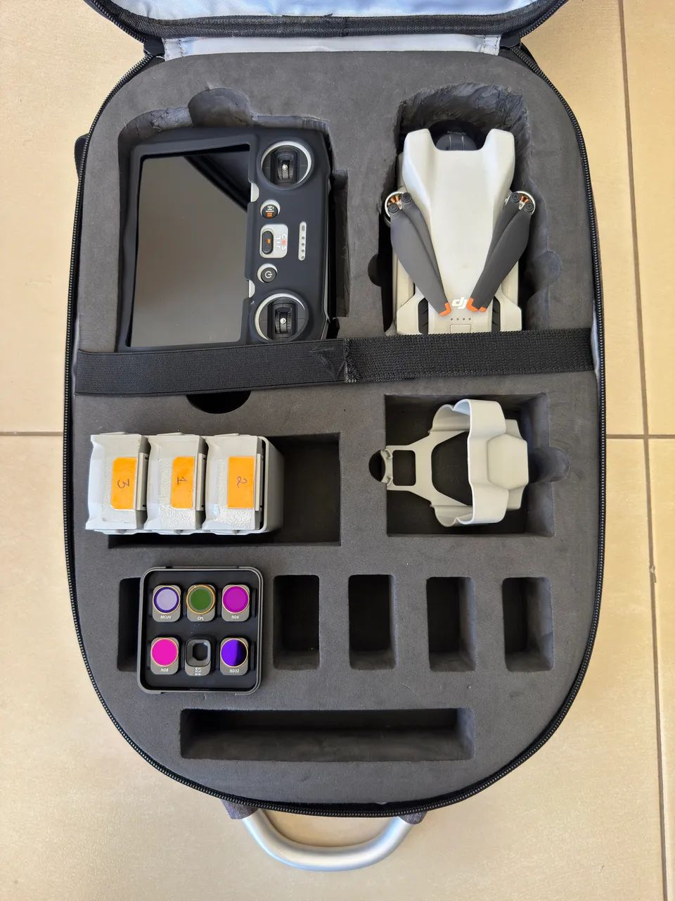 DJI Mini 3 combo e acessórios  - Foto 3