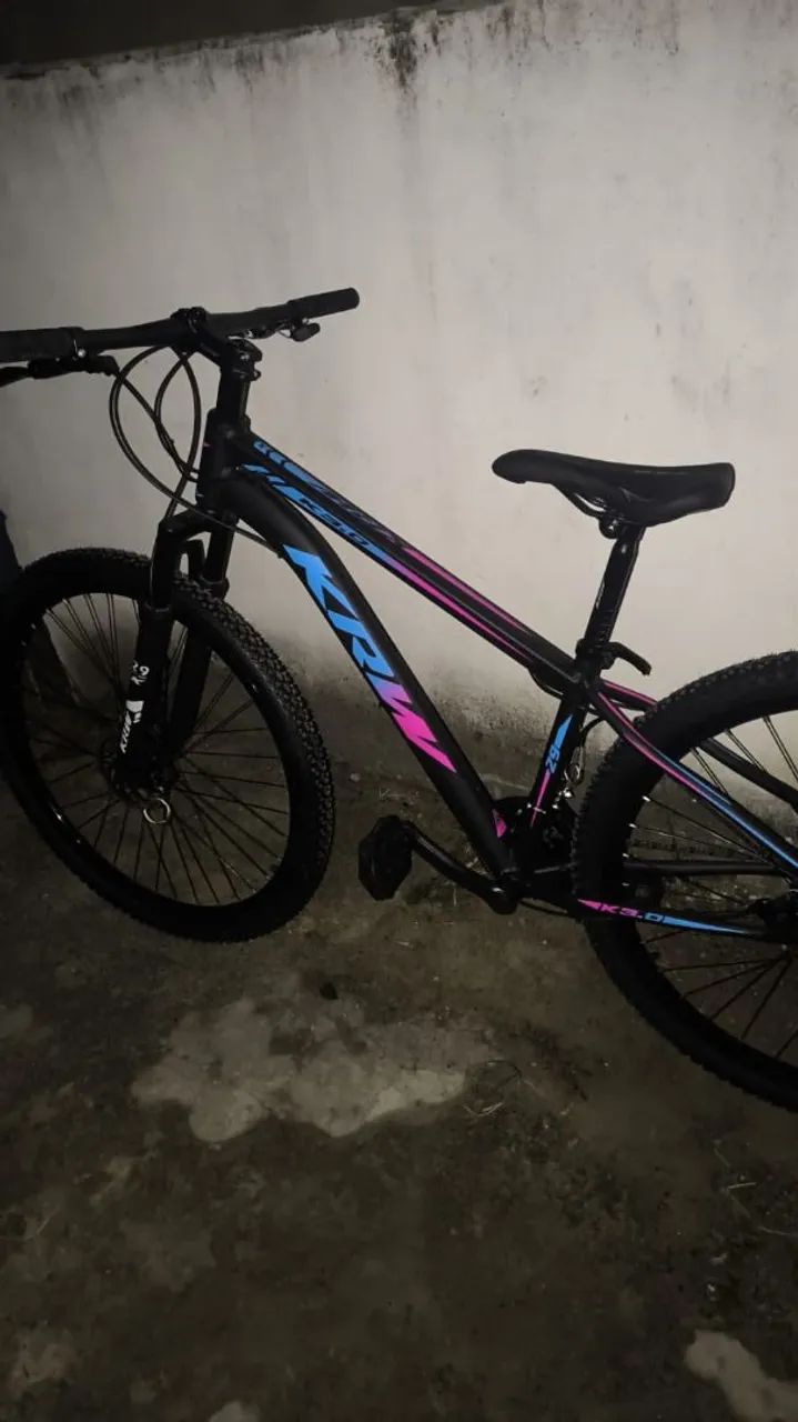 Vendo bicicleta nova