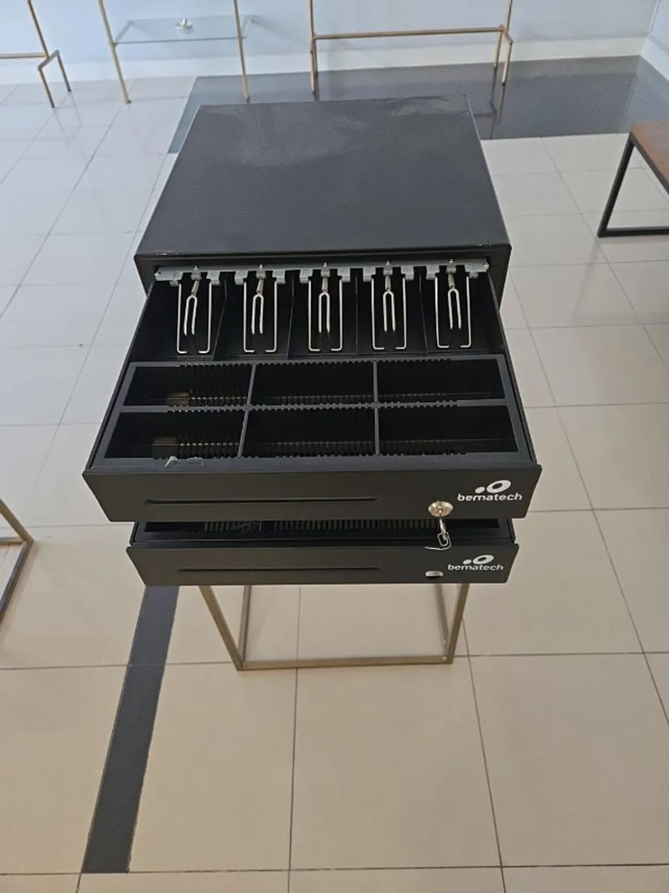 Kit 2 gavetas de dinheiro Bematech para PDV - retirada em Campinas - Foto 2