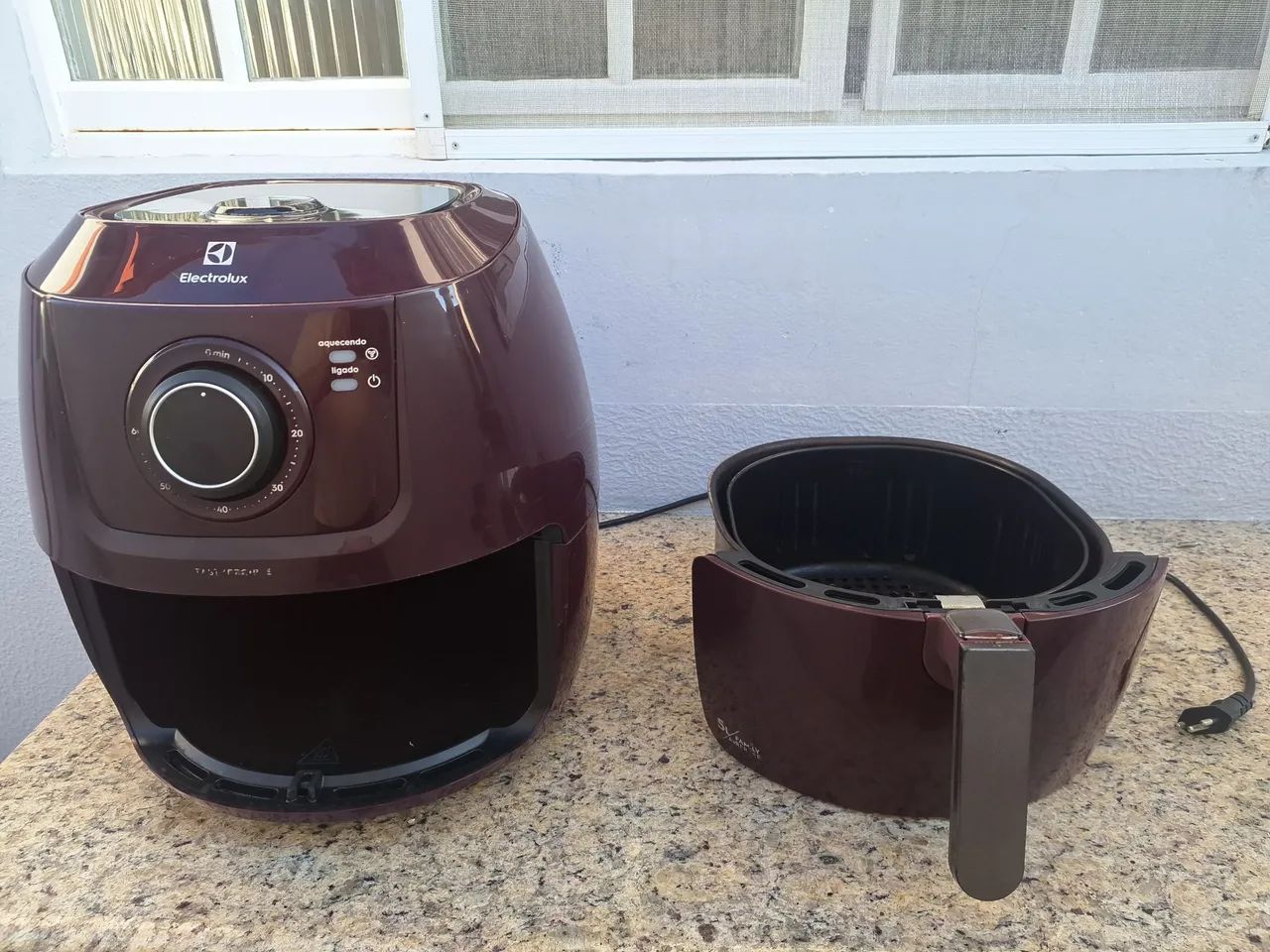 Fritadeira elétrica Electrolux- EAF51 - Foto 5