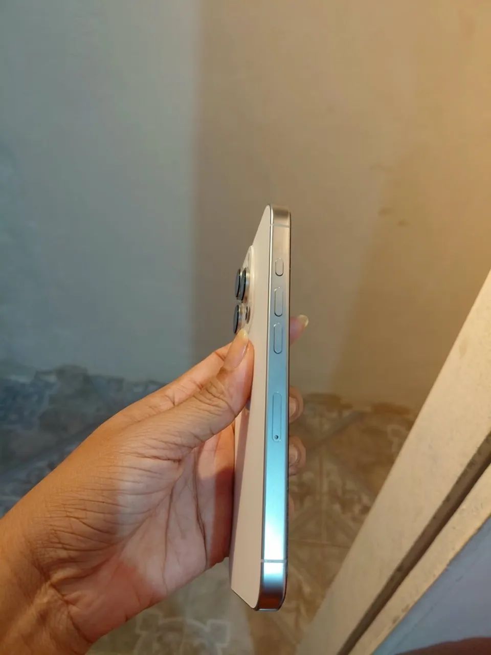iPhone 16 Pro 128GB Branco  - Foto 2