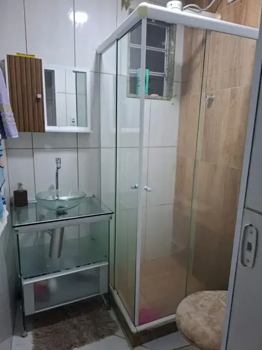 CASA COM 2 QUARTOS EM JARDIM AMÉRICA - ACEITO ENTRADA - Foto 2