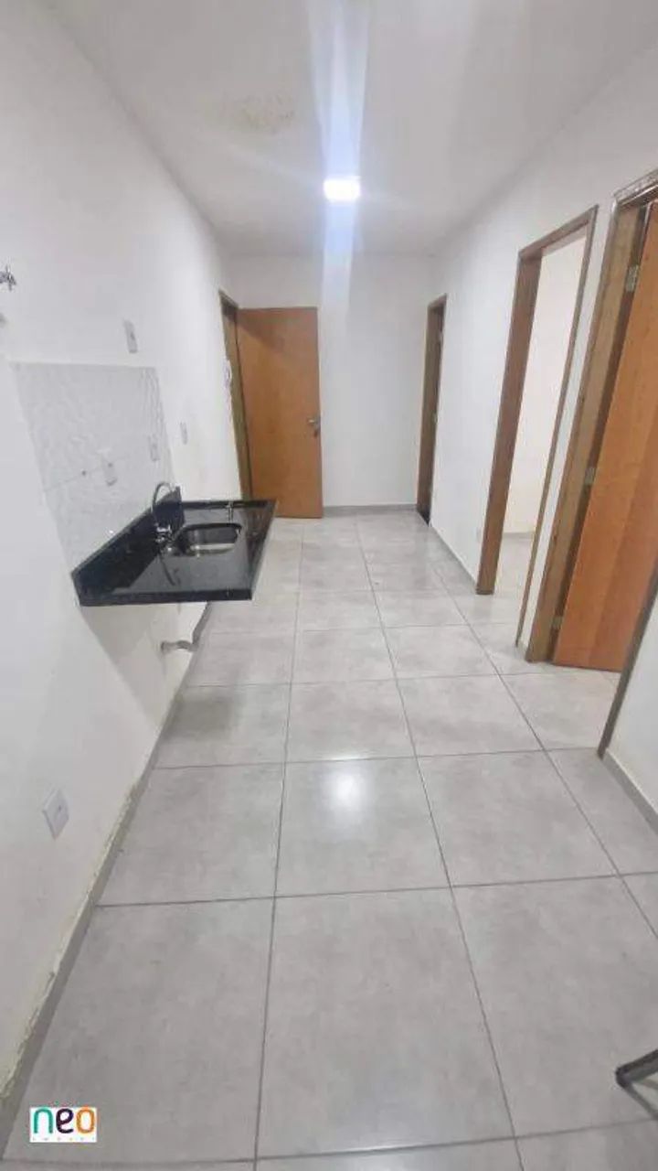 Apartamento de dois dormitórios sem condomínio.