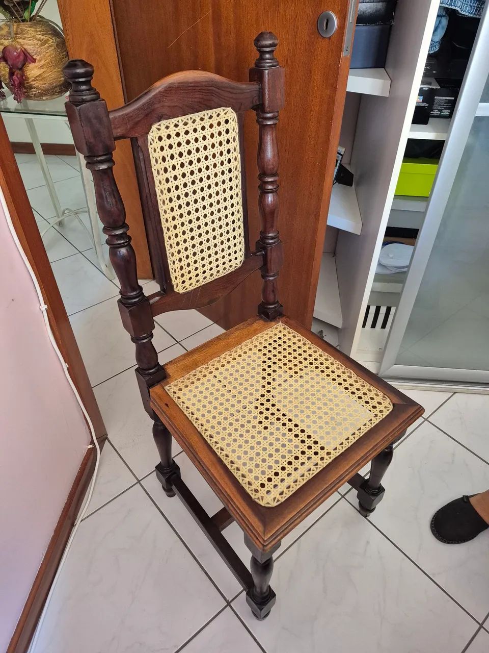 Cadeiras antigas reformadas  - Foto 3