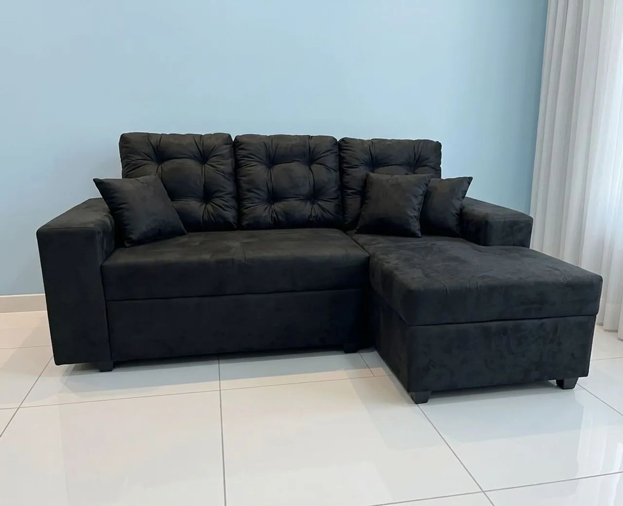 Sofá 03 lugares com chaise 