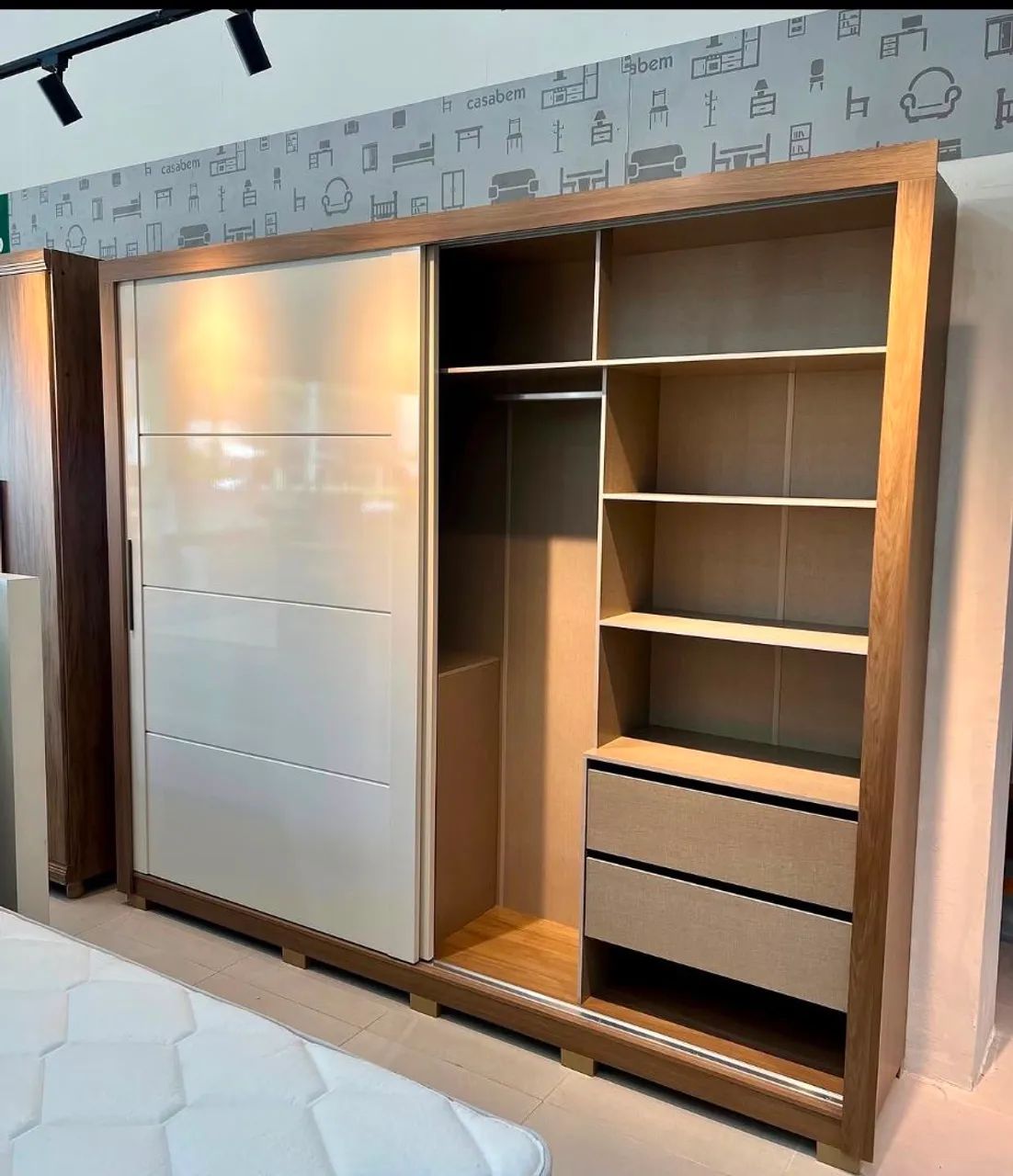 Guarda Roupa Casal 