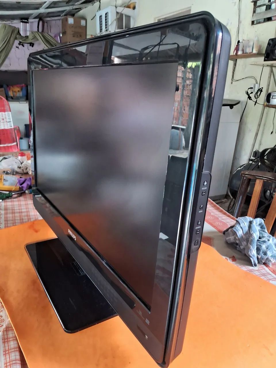 Tv Philips 32" LCD  - Foto 3