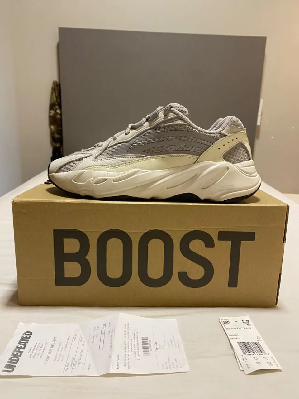Yeezy 700 Static