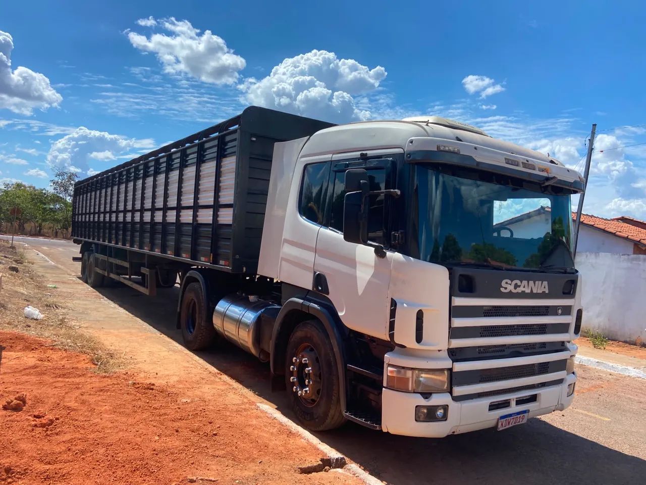 Scania P 330