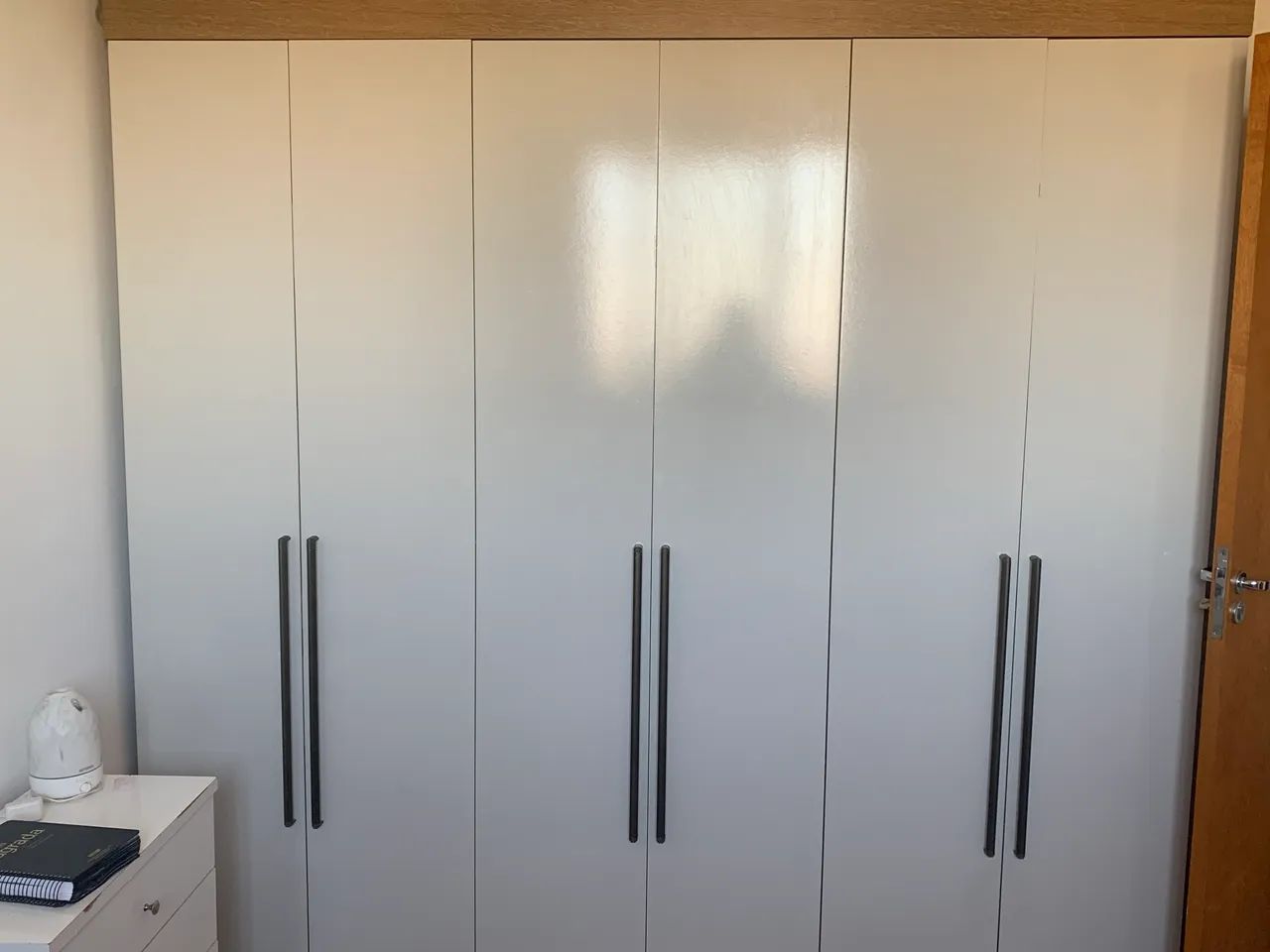 Guarda roupa casal 6 portas 