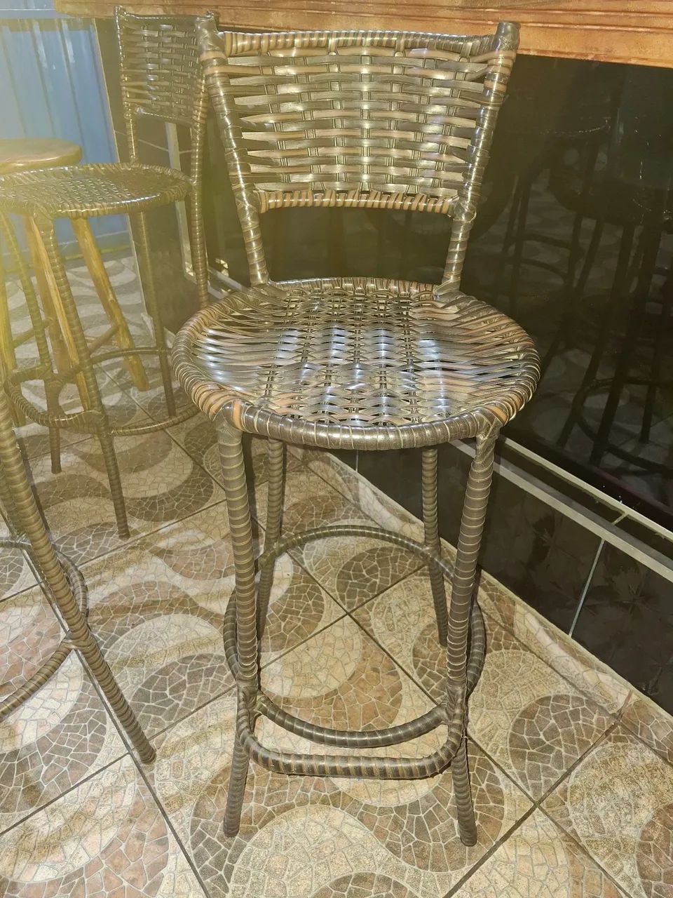 Vende- se 4  Banqueta Alta de Junco Sintético  - Foto 2