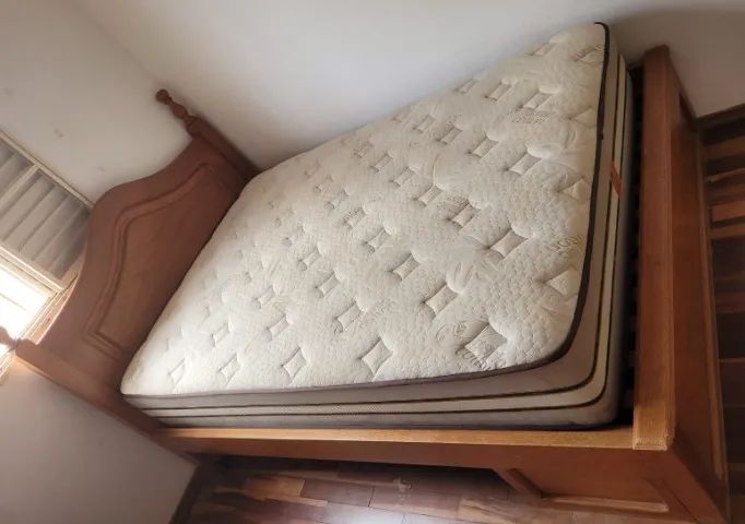 Cama de Casal em Cerejeira com Colchão Viscogel - Foto 2