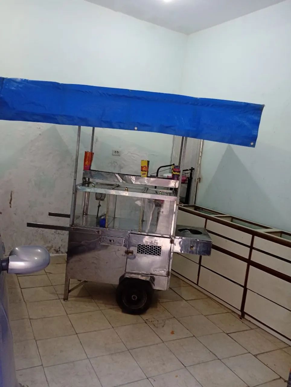 Vende-se vc carrinho de pipoca completo ... valor 1.500 - Foto 2