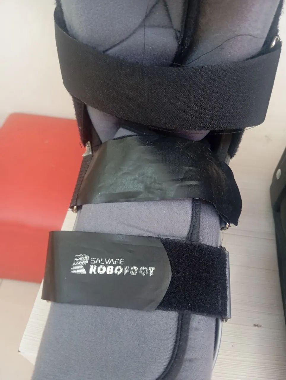 Vendo 3 botas ortopedicas valor cada uma 100  - Foto 4