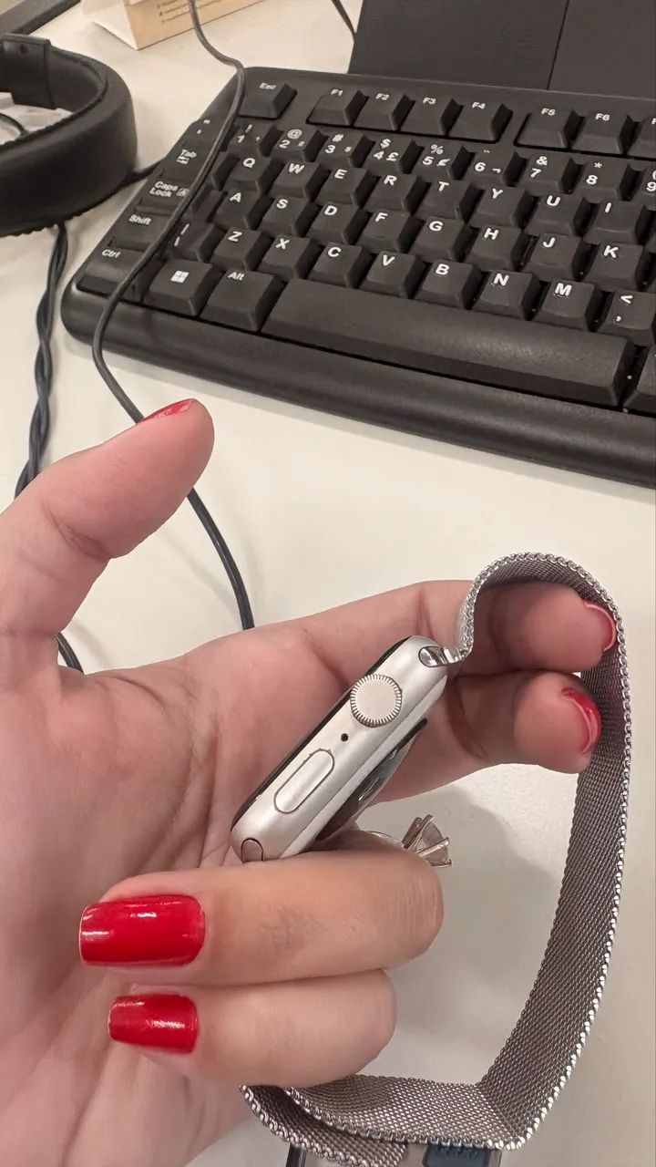 Apple Watch SE 2 geração starlight - Foto 4