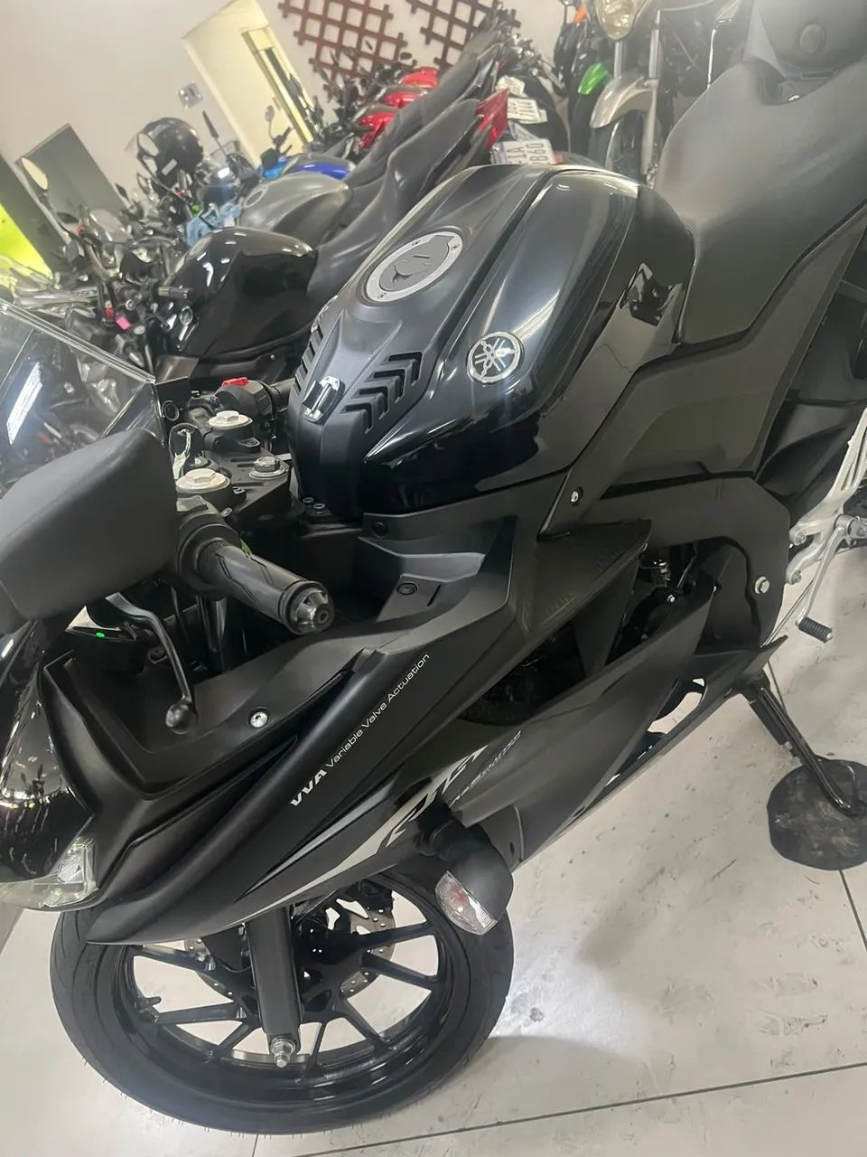 YAMAHA YZF R15 - Foto 5