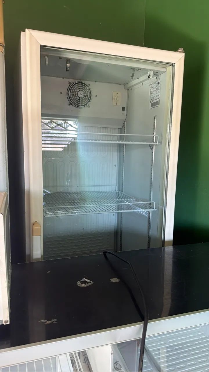 Vendo freezer expositor 
