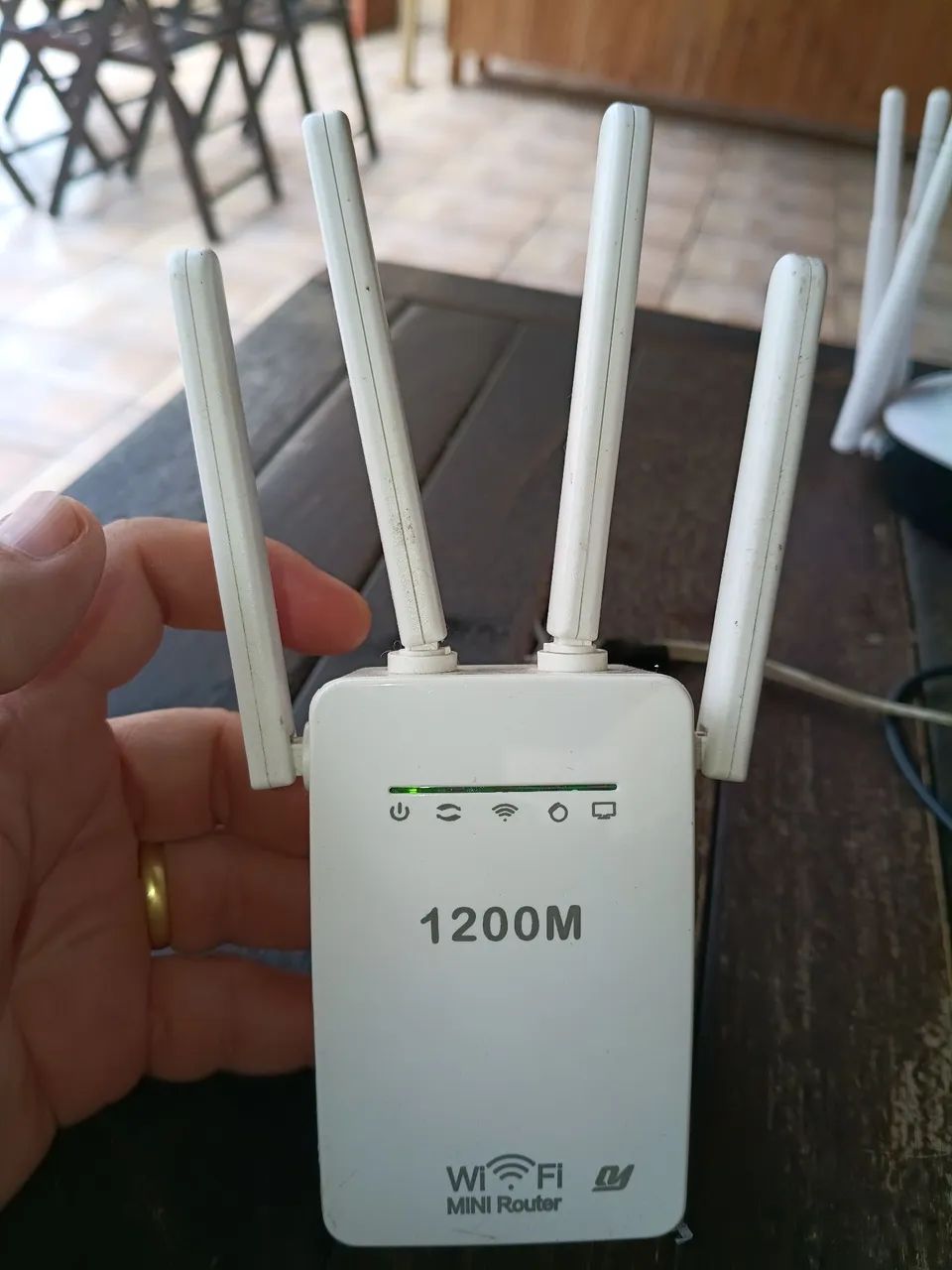 Wi-fi repeater